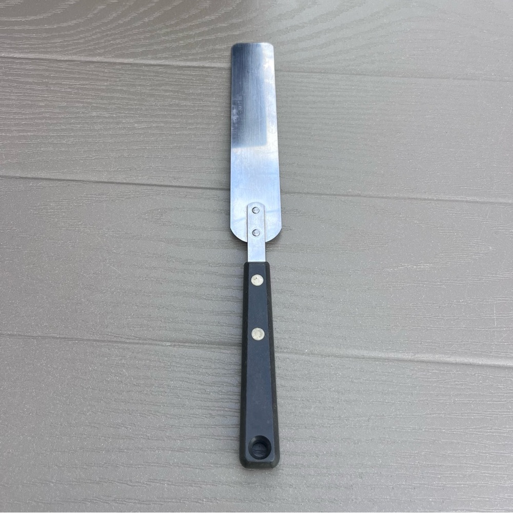 Vintage 12" EKCO Forge - Cake Frosting SPEADER - Spatula - Black Bakelite Handle